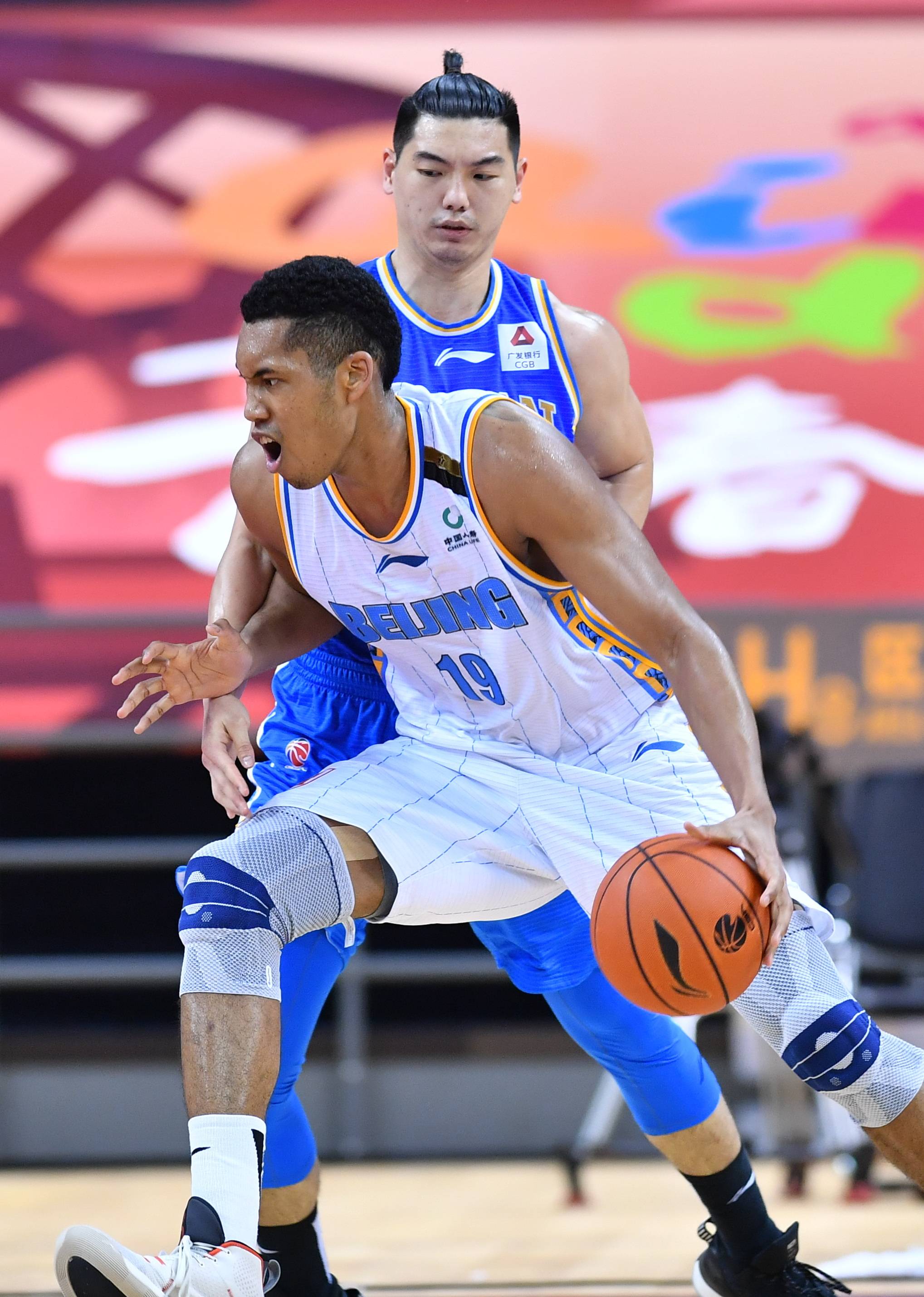 这种悬殊的 这种悬殊的