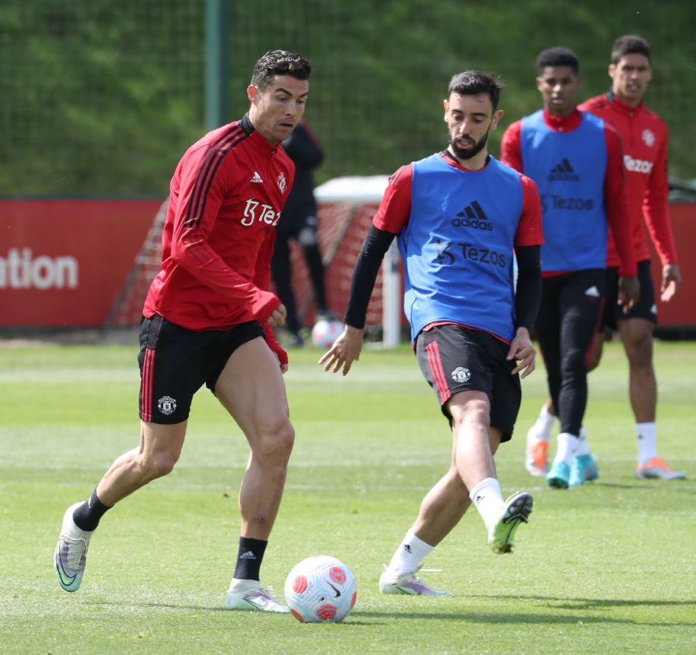 也彰显了球 也彰显了球