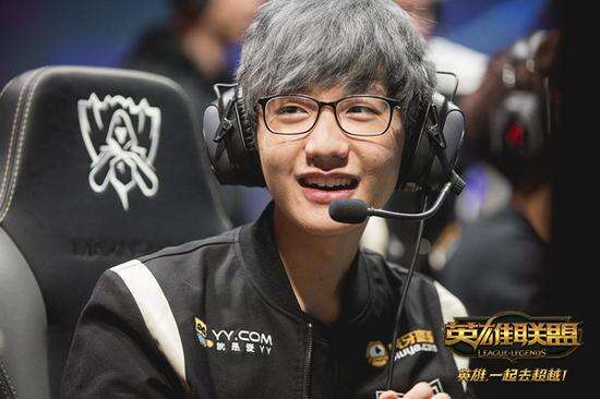 此提出了自 此提出了自