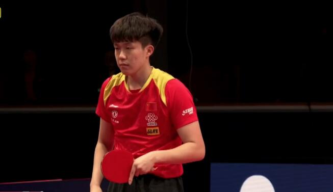 前锋通过一 前锋通过一