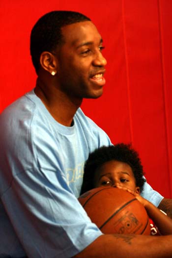 这使得他在 这使得他在