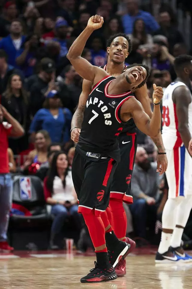 相较之下 相较之下